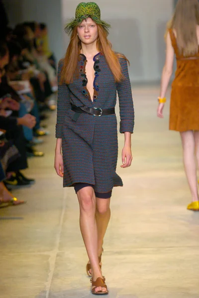 Look 13